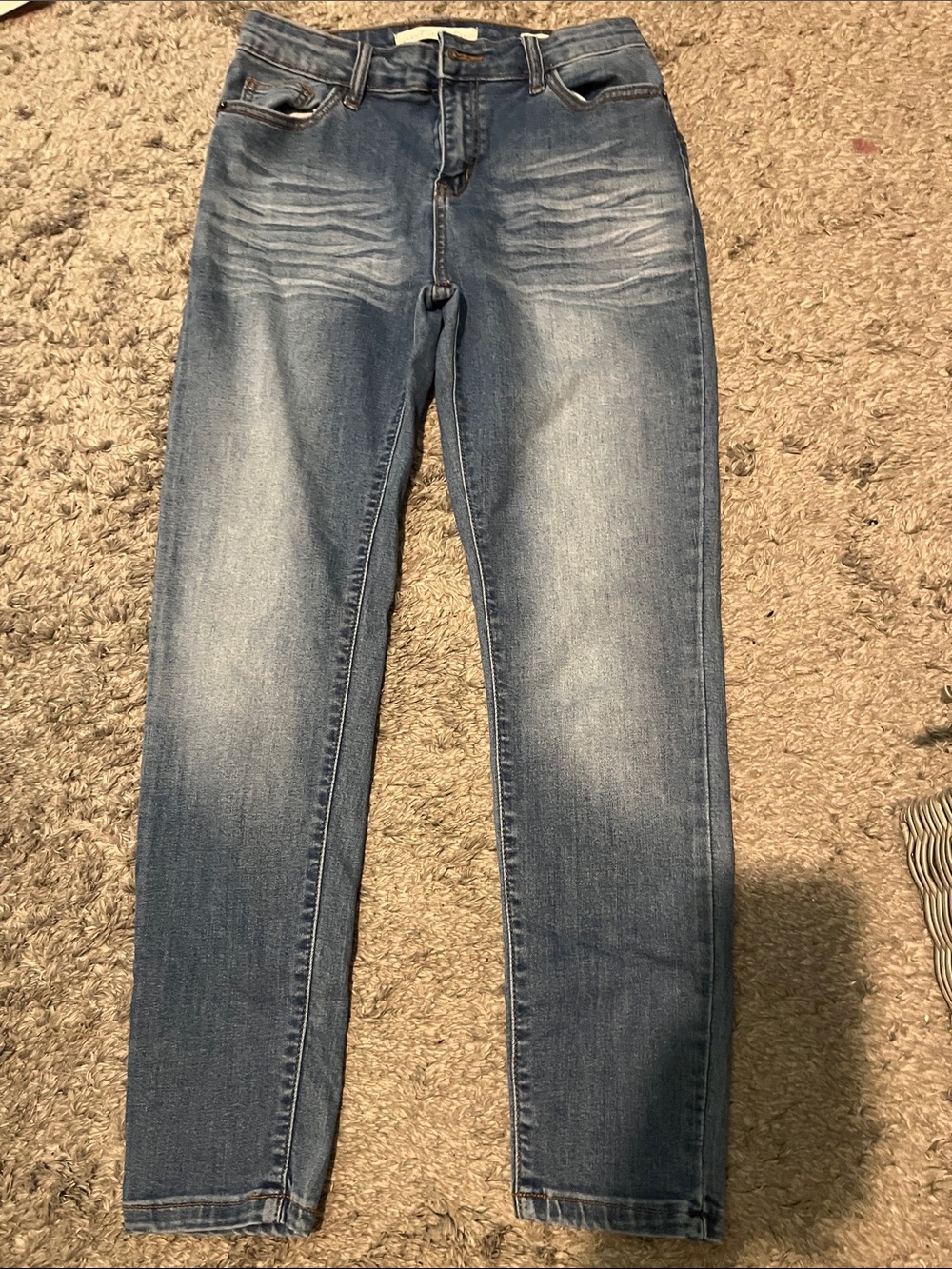 Women's Mid-Rise Skinny Jeans in Medium Wash Blue